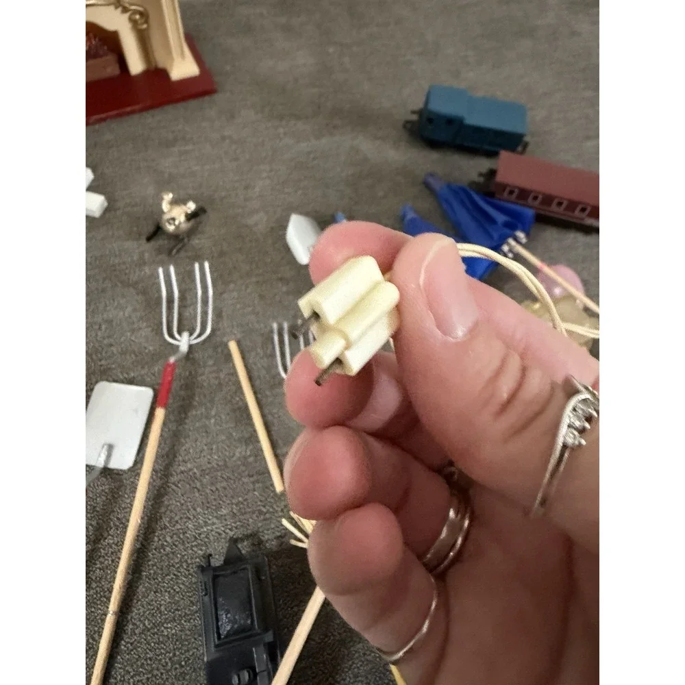 N/A tiny lamp